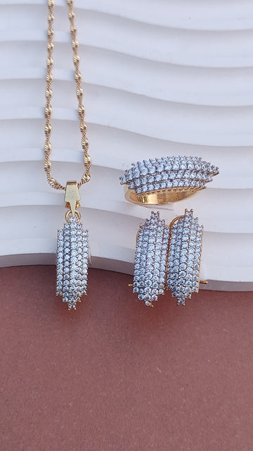 Locket set in Diamond Cut & Zircons | 22K Gold Polish| MK-952