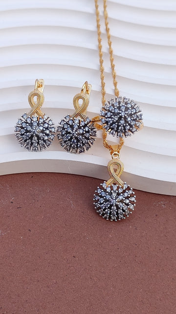 Handmade Locket set in Diamond Cut, Pearls & Zircons | 22K Gold Plating | MK-125