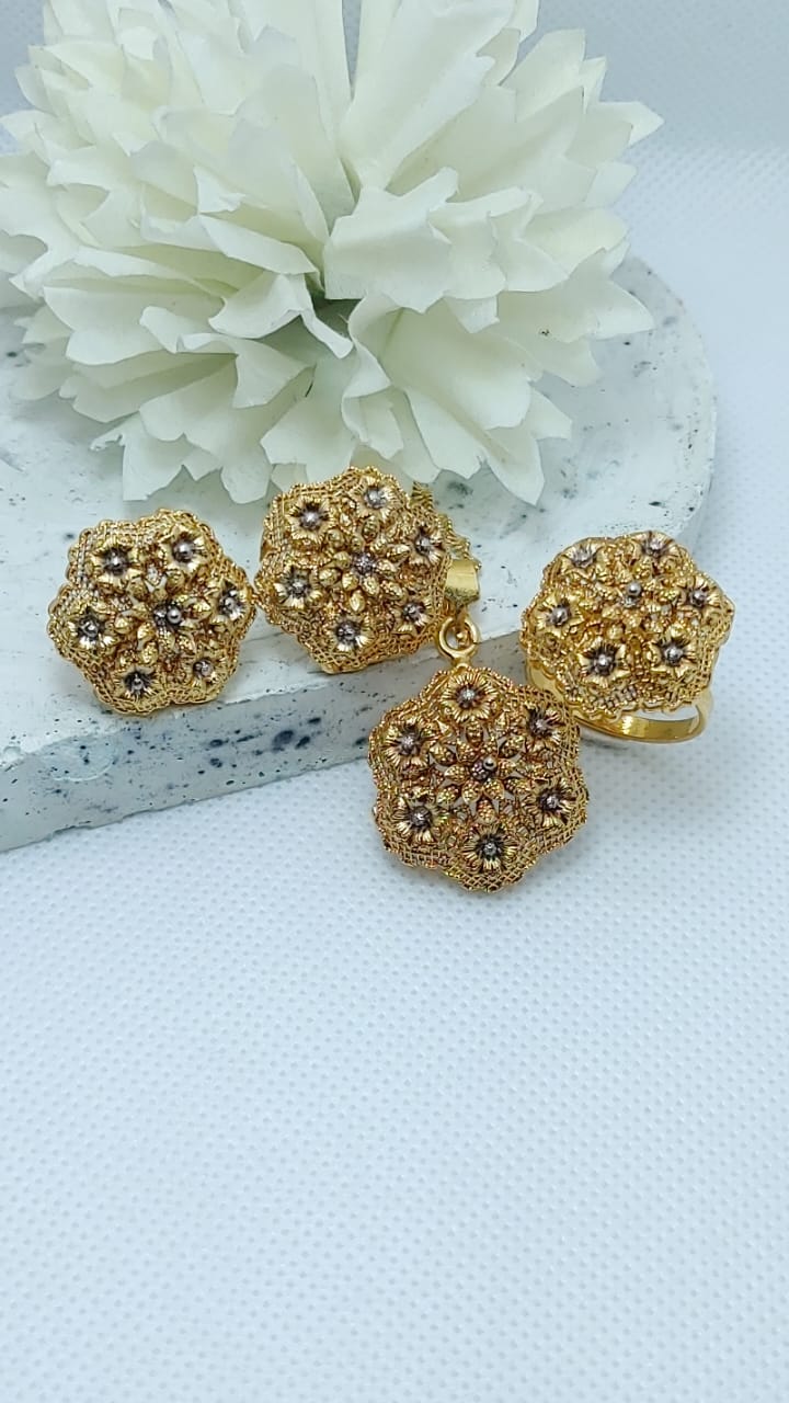 Hand Carved Locket set | 22k Gold plated (3 yr. Warranty) | RP-108