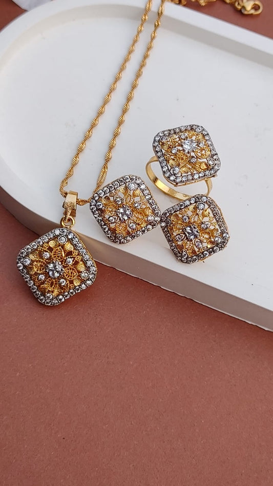 Locket set in Diamond Cut & Zircons | 22K Gold Polish| MK-851