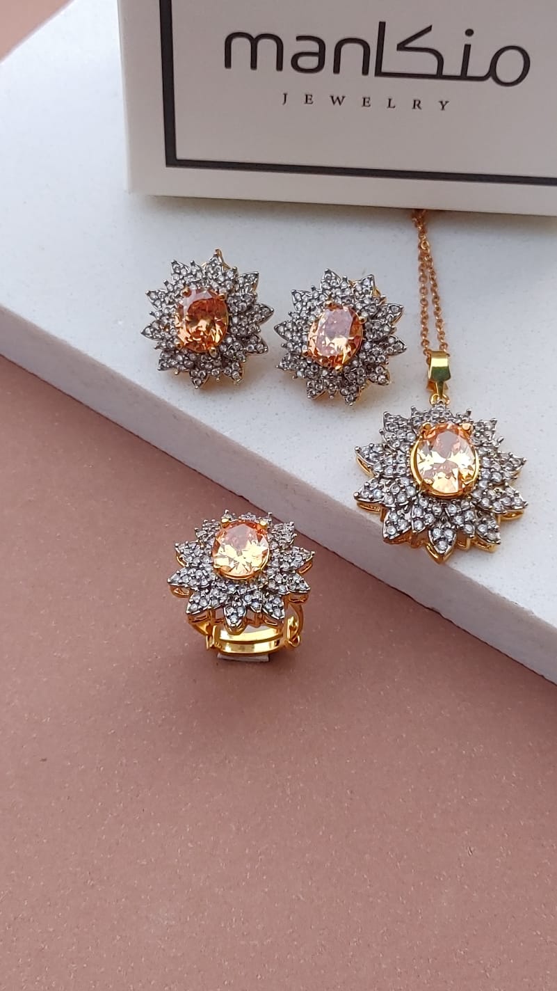 4 Colors | Handmade Locket set in Diamond Cut & Zircons | 22K Gold Plated | MK-096