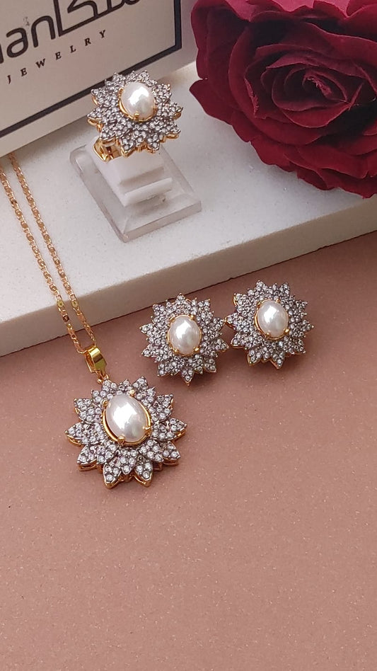 Diamond cut Zircon judao Locket Set with Mother of Pearl | 22K Gold Plated | MK-413