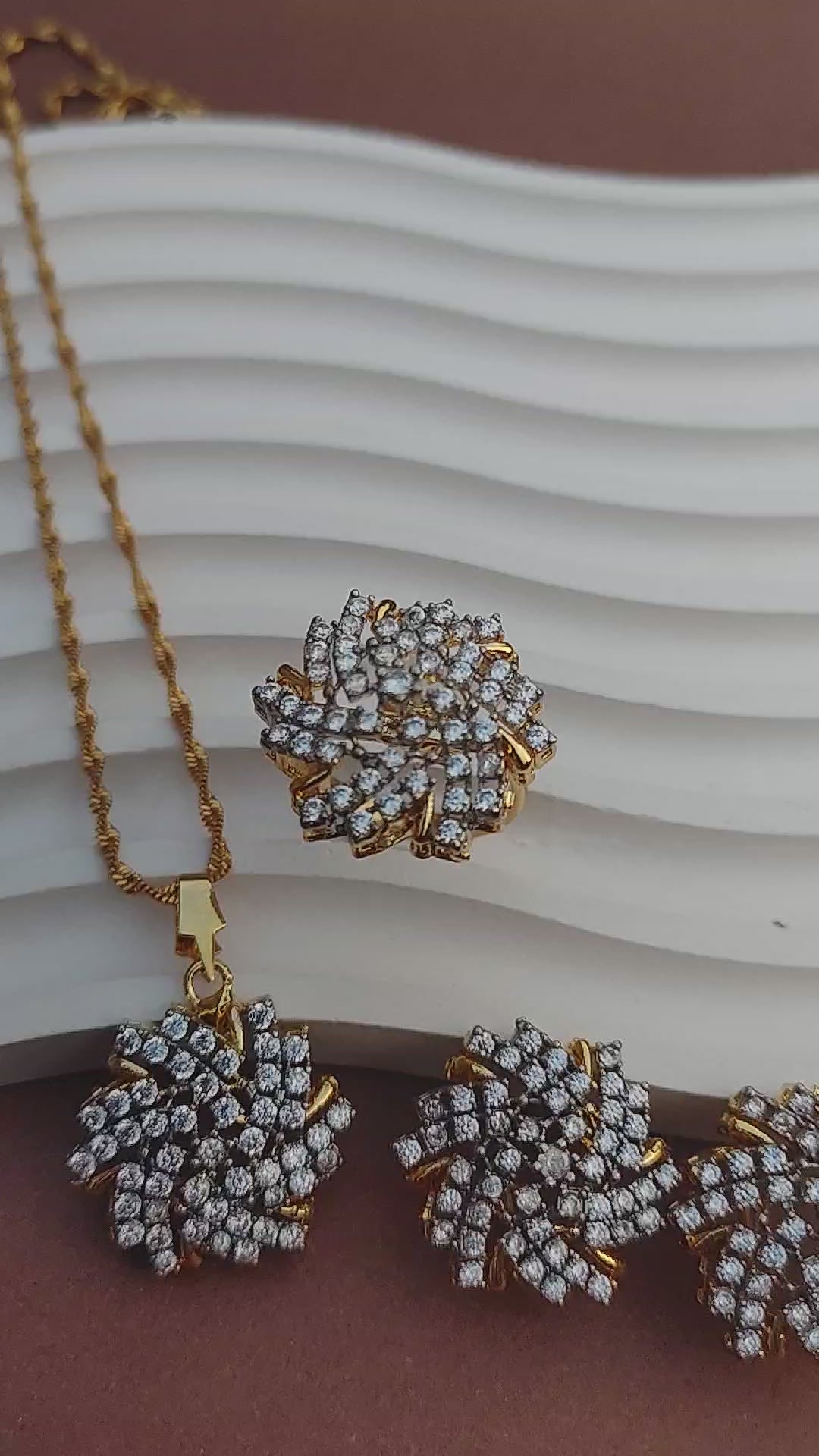 Hand Carved Locket set | 22k Gold plated (3 yr. Warranty) | MK-724