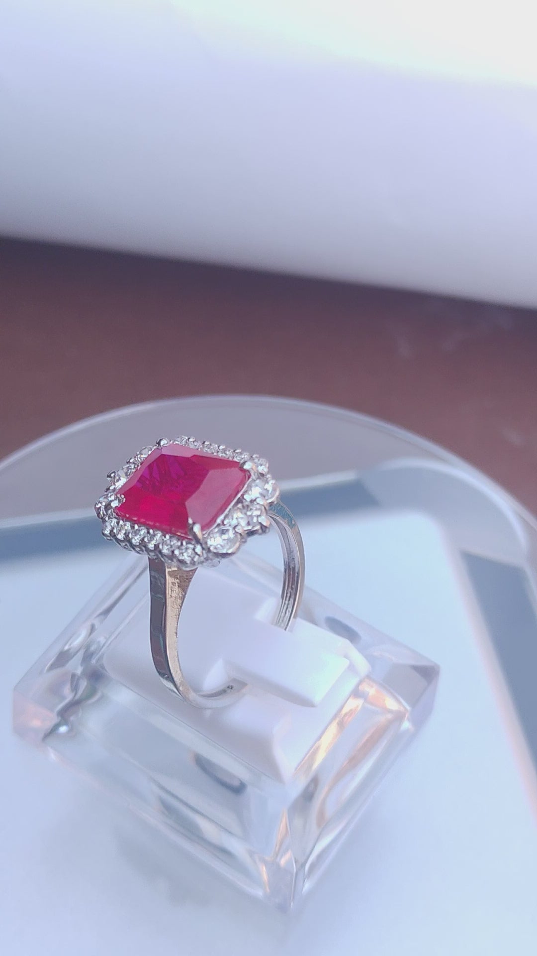 925 SILVER STERLING RING WITH MOISSANITE DIAMOND - s09