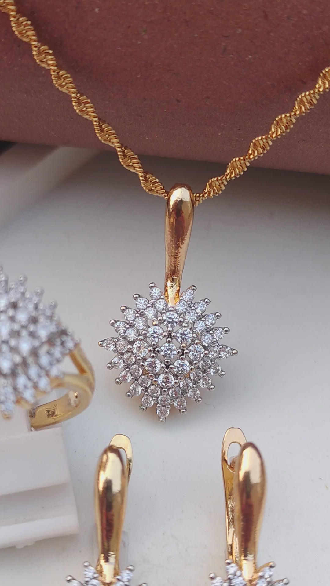 💎Diamond Cut Zircon Locket Set | 22K Gold Polish (3Yrs. Warranty) | MK-380