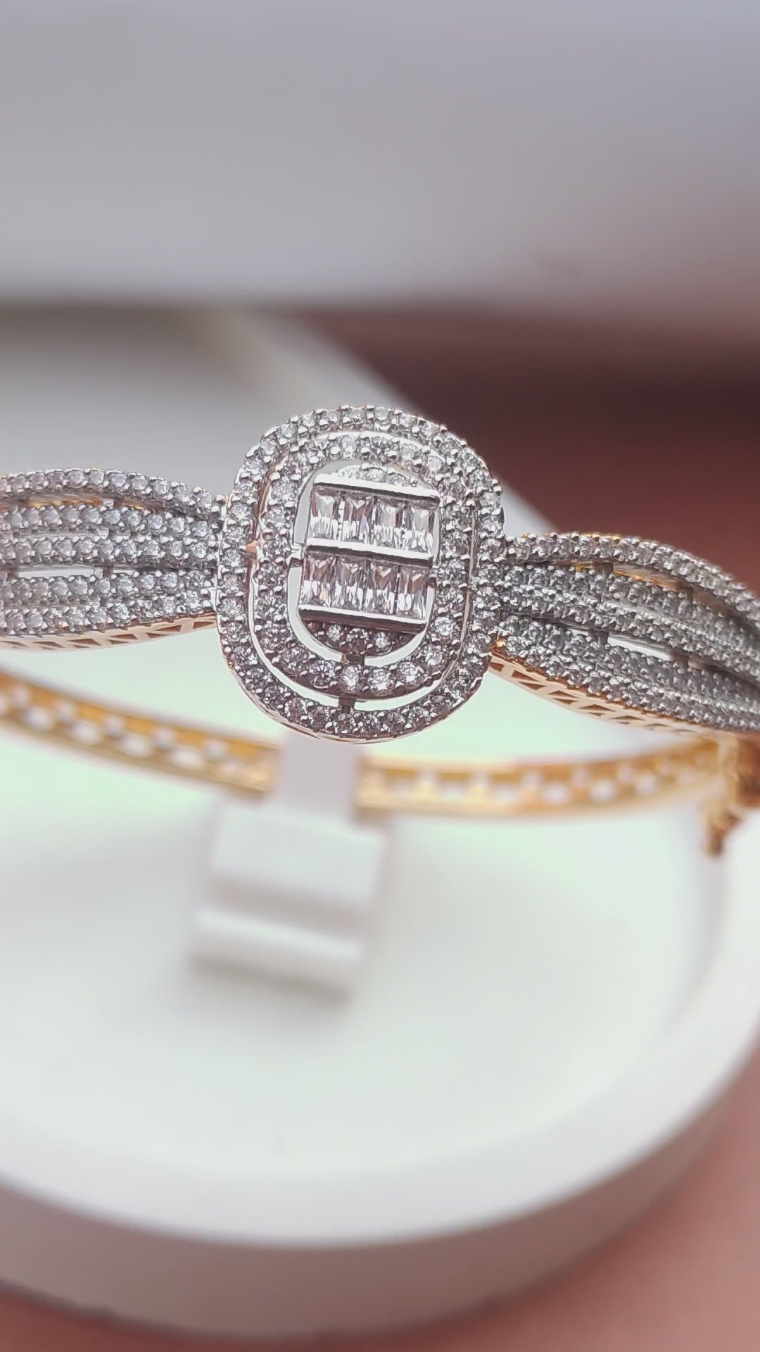 Kara -22 k gold plated | Openable | Imported |MB-986
