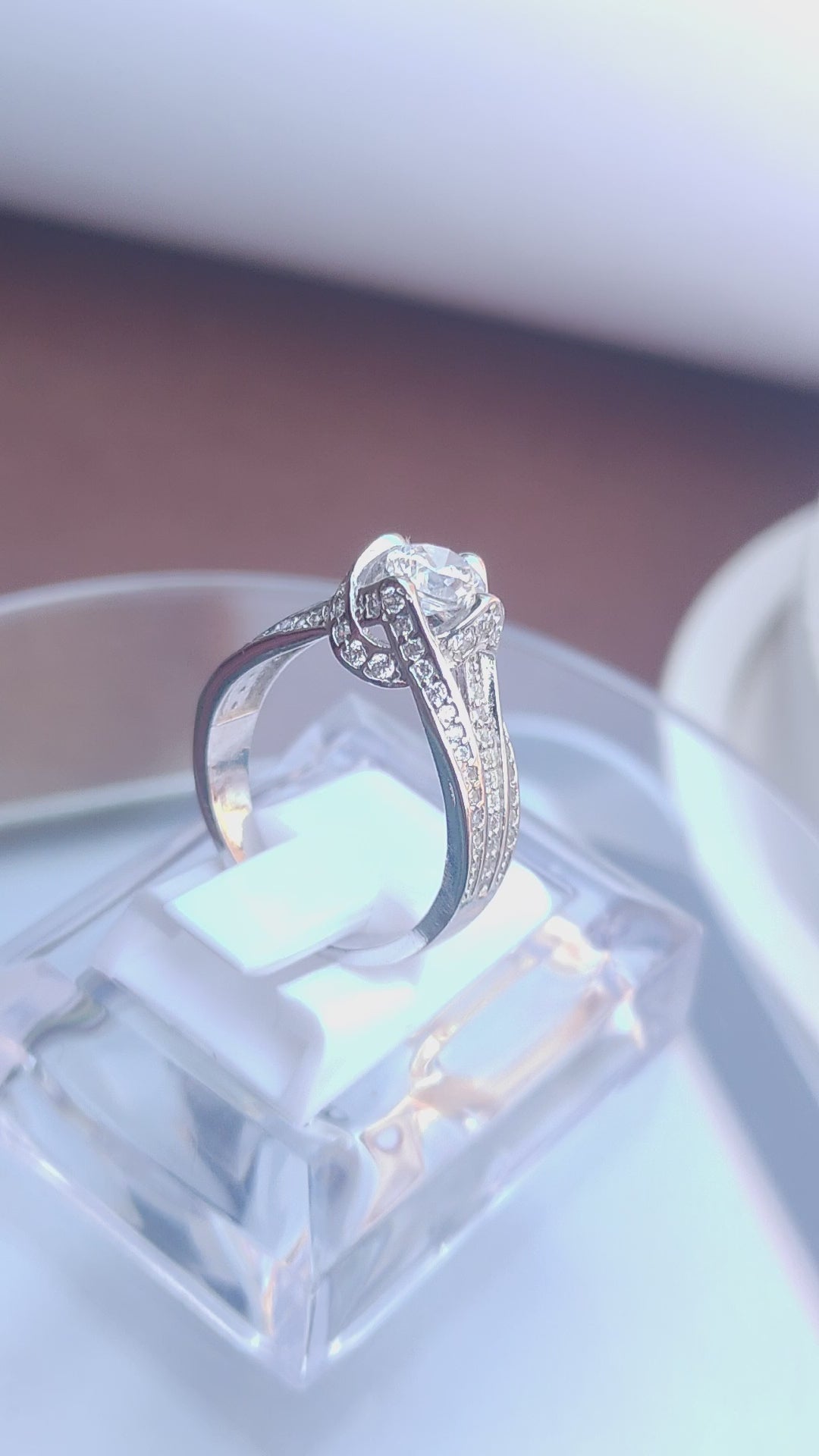 925 SILVER STERLING RING WITH MOISSANITE DIAMOND - s12