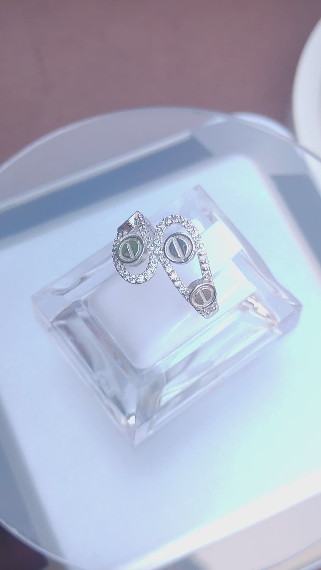 925 SILVER STERLING RING WITH MOISSANITE DIAMOND - s15