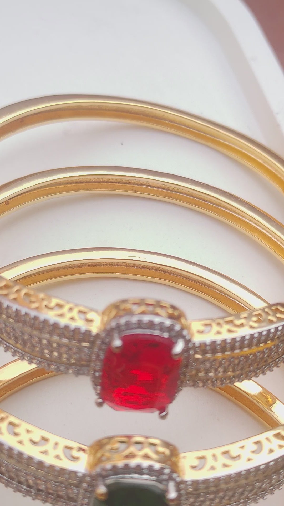 Kara 22K Gold Plated | Openable | Imported | MB-900