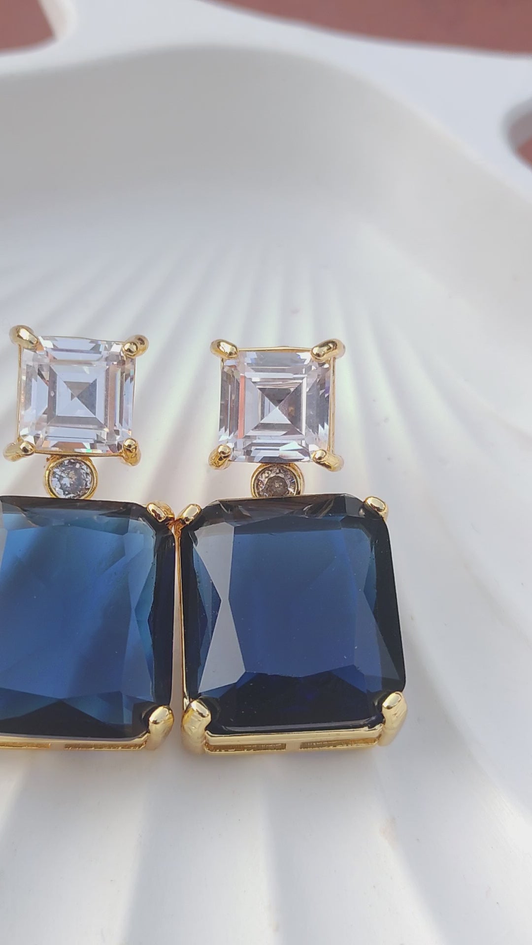 Diamond cut Zircon | judao earring | 22k gold polish | ME-932