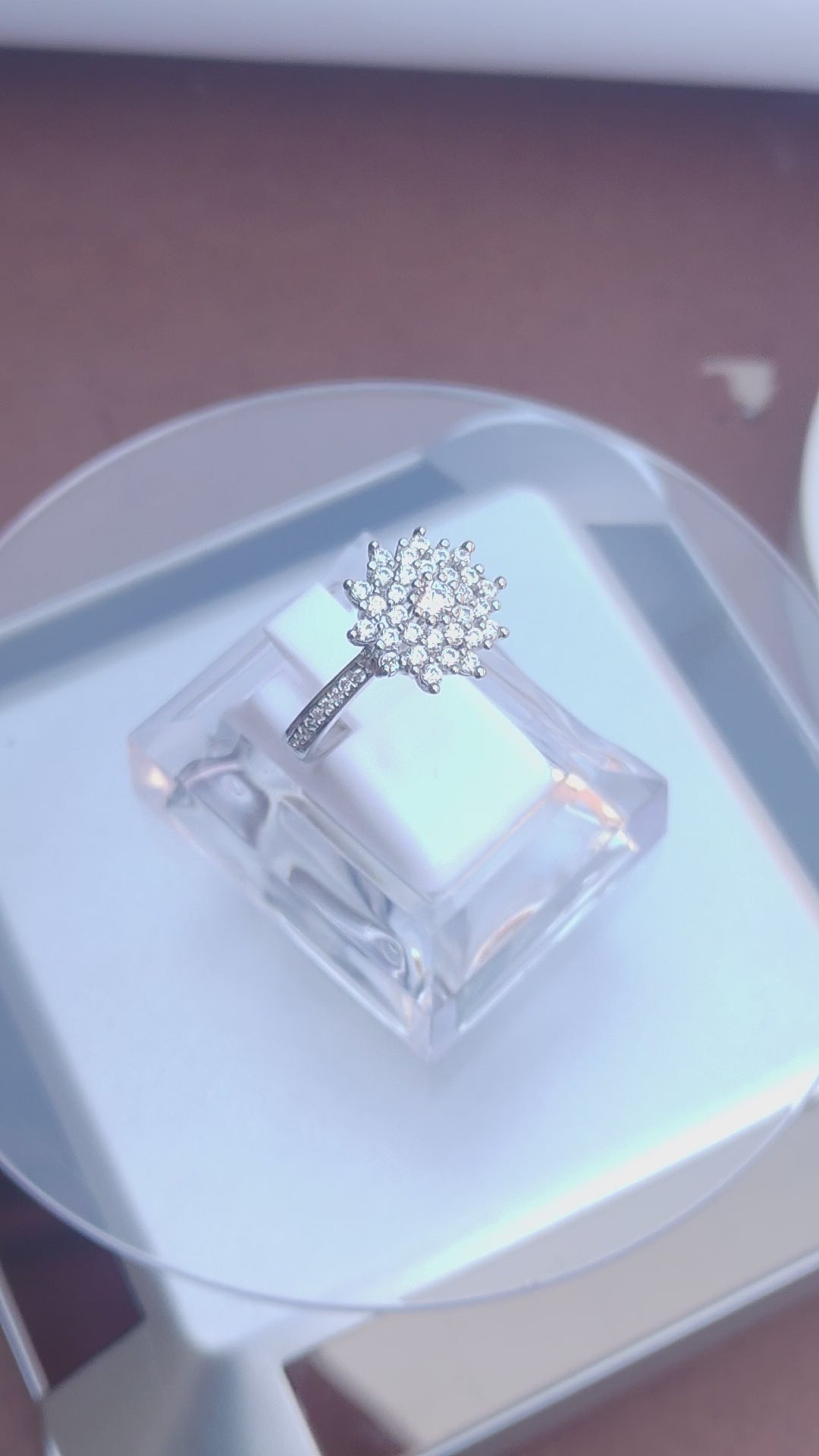 925 SILVER STERLING RING WITH MOISSANITE DIAMOND - s24