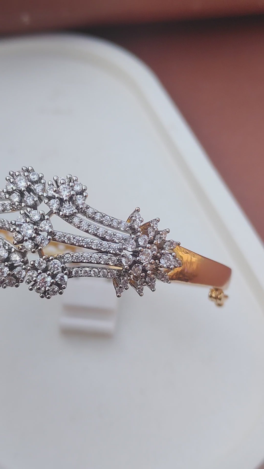 Kara -22 k gold plated | Openable | Imported | MB-899