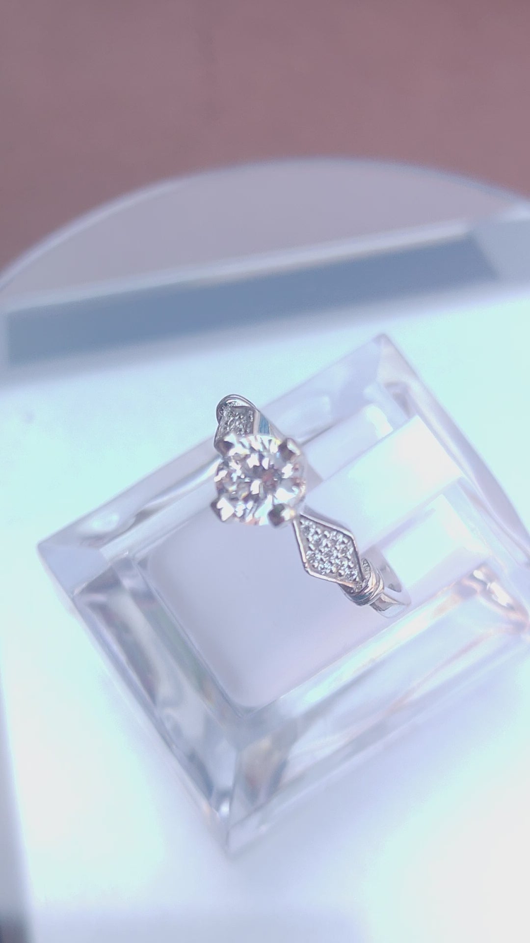 925 SILVER STERLING RING WITH MOISSANITE DIAMOND - s28
