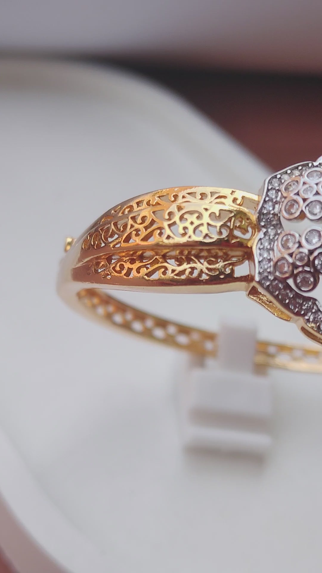 Kara -22 k gold plated | Openable | Imported | MB-888