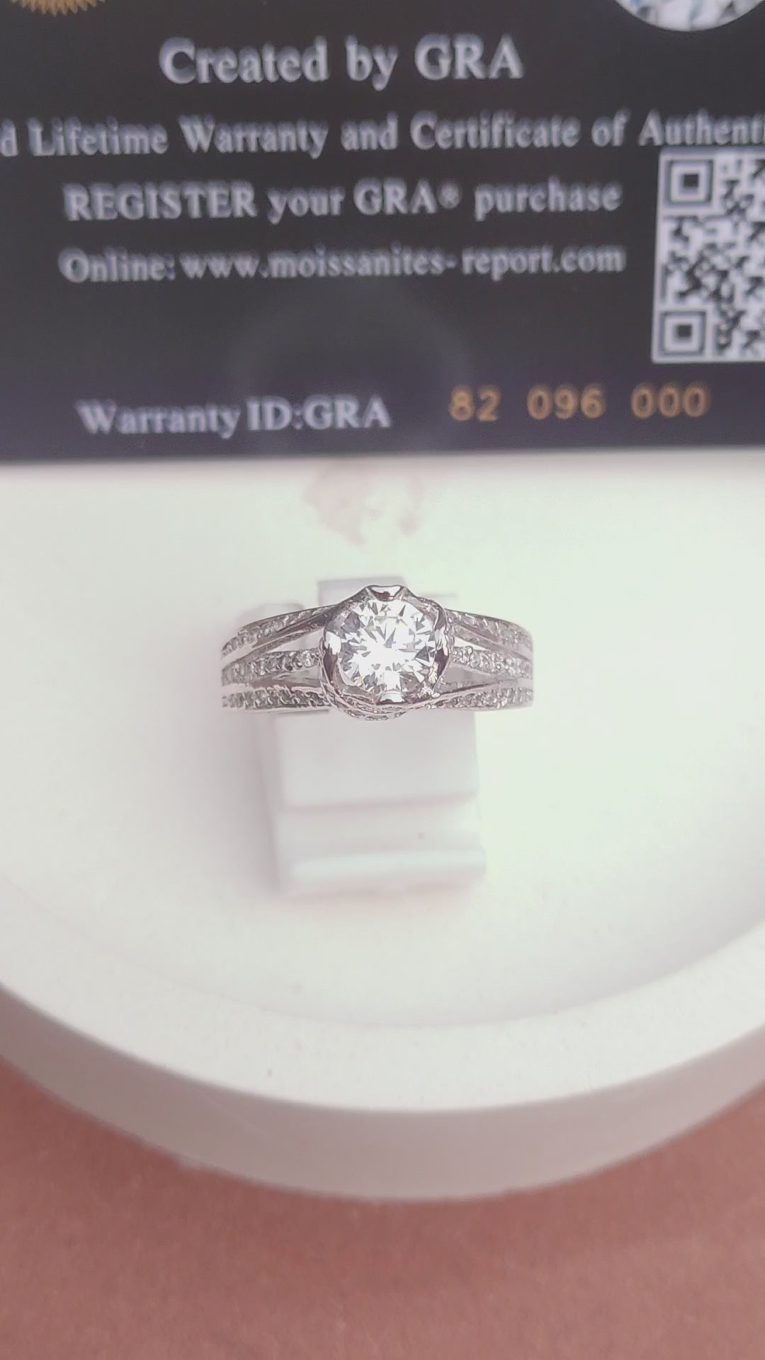 925 SILVER STERLING RING WITH MOISSANITE DIAMOND - s12