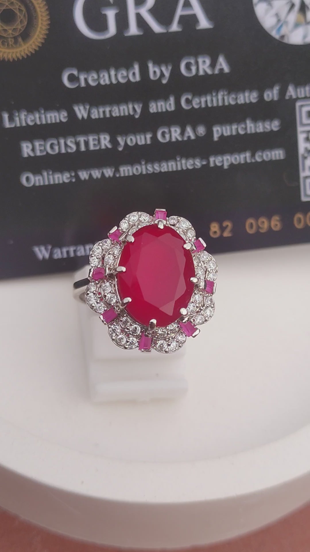 925 SILVER STERLING RING WITH MOISSANITE DIAMOND - s17