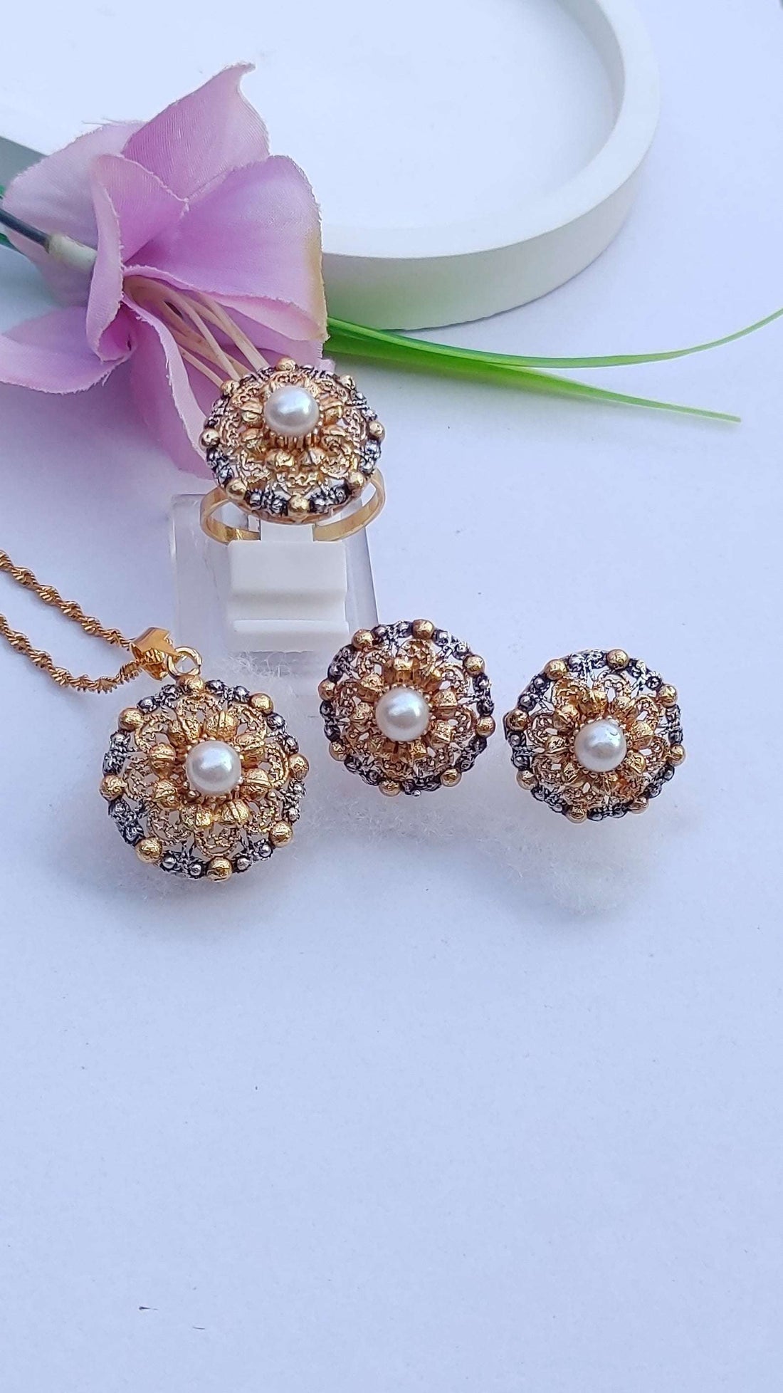 3 Colors | Locket set in Diamond Cut & Zircons | 22K Gold Polish| MK-919