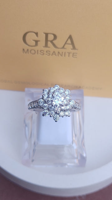 925 SILVER STERLING RING WITH MOISSANITE DIAMOND - s31