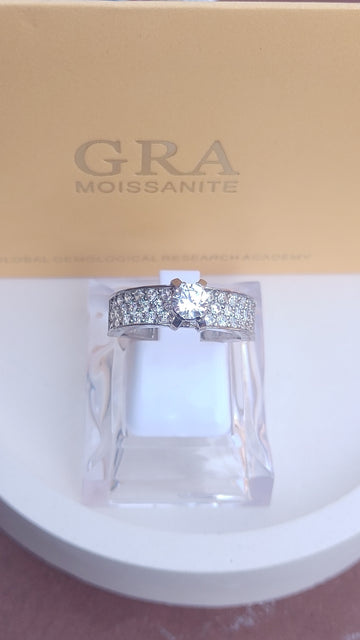 925 SILVER STERLING RING WITH MOISSANITE DIAMOND - s14