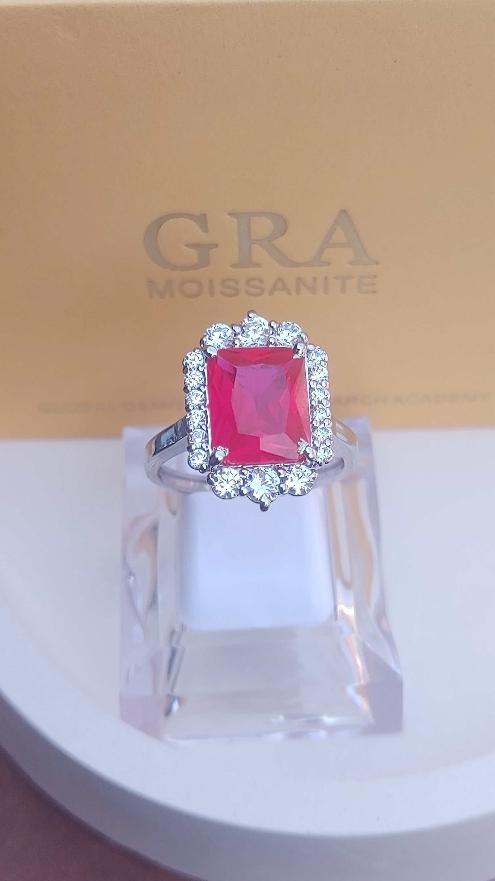 925 SILVER STERLING RING WITH MOISSANITE DIAMOND - s09