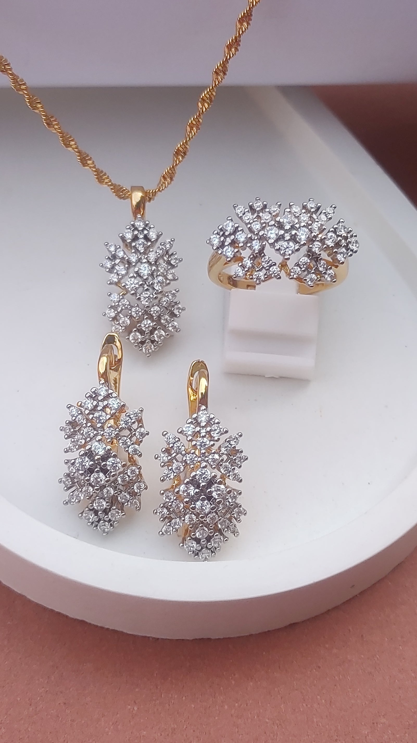 💎Diamond Cut Zircon Locket Set | 22K Gold Polish (3Yrs. Warranty) | MK-318