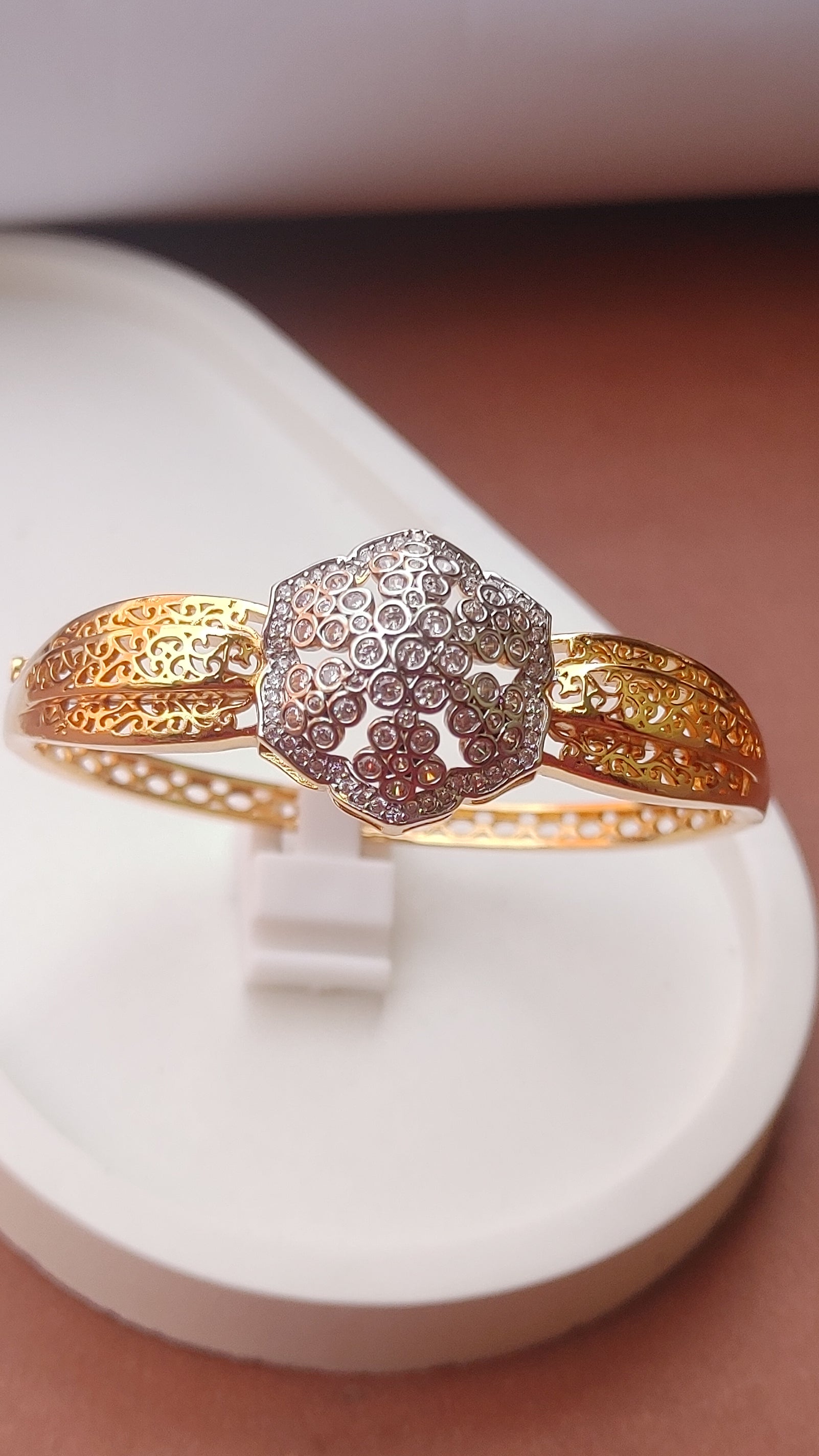 Kara -22 k gold plated | Openable | Imported | MB-888