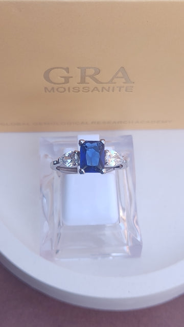 925 SILVER STERLING RING WITH MOISSANITE DIAMOND - s23
