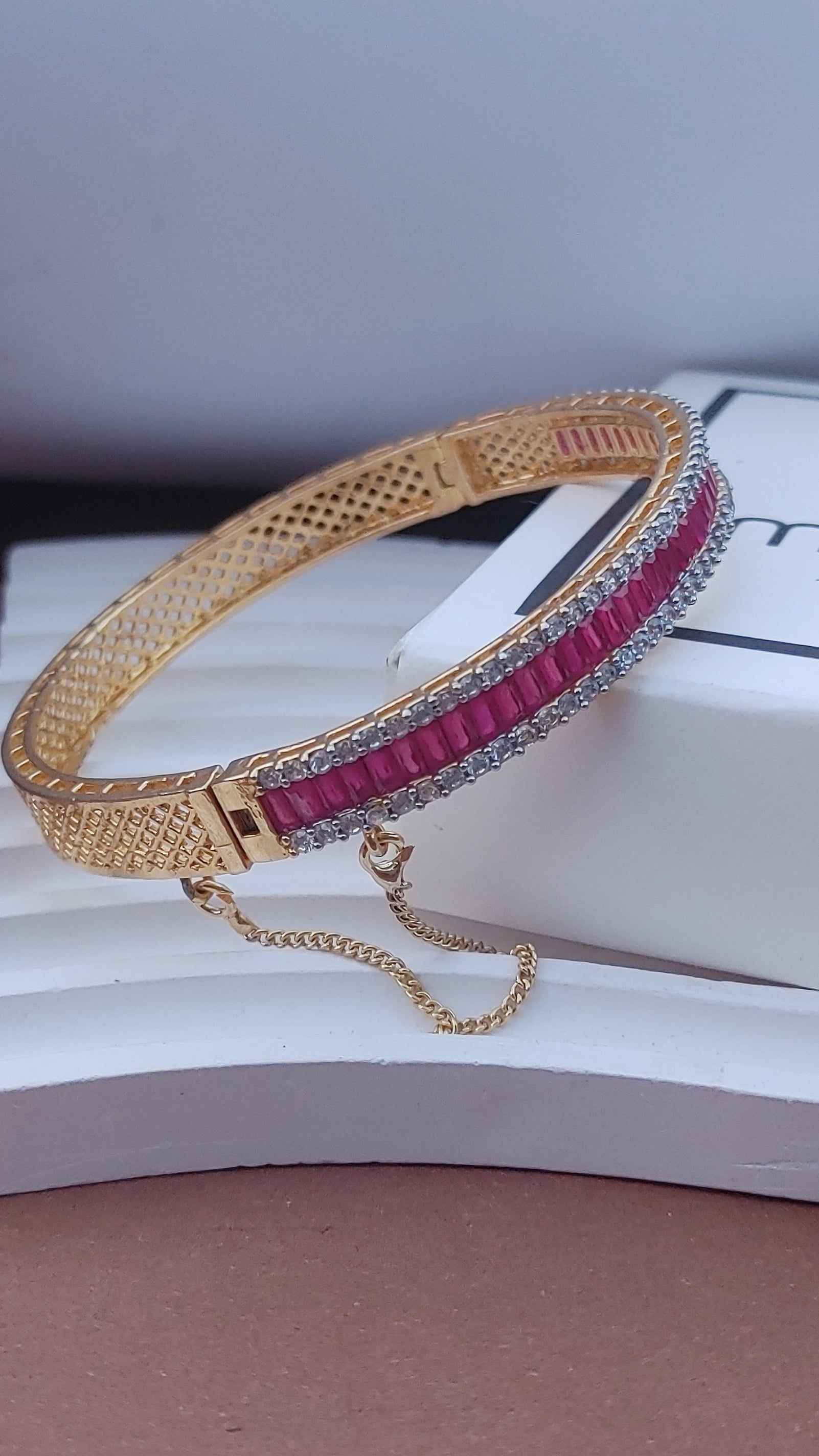 Kara 22K Gold Plated | Openable |4 colors | MB-779