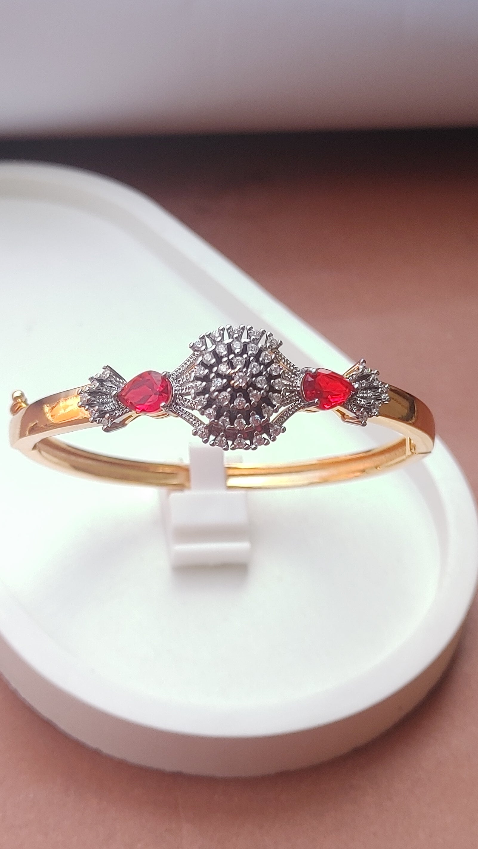 Kara 22K Gold Plated | Openable | Imported | MB-700
