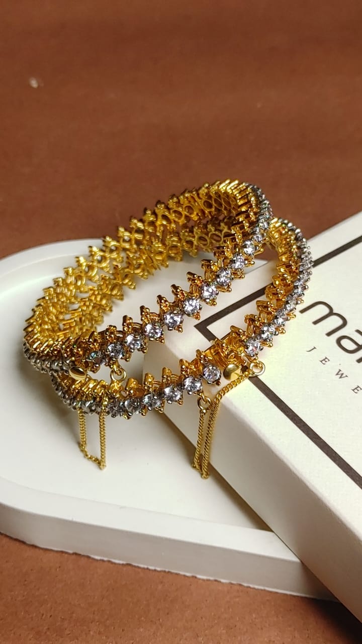 Kara 22K Gold Plated | Openable |4 colors | MB-778