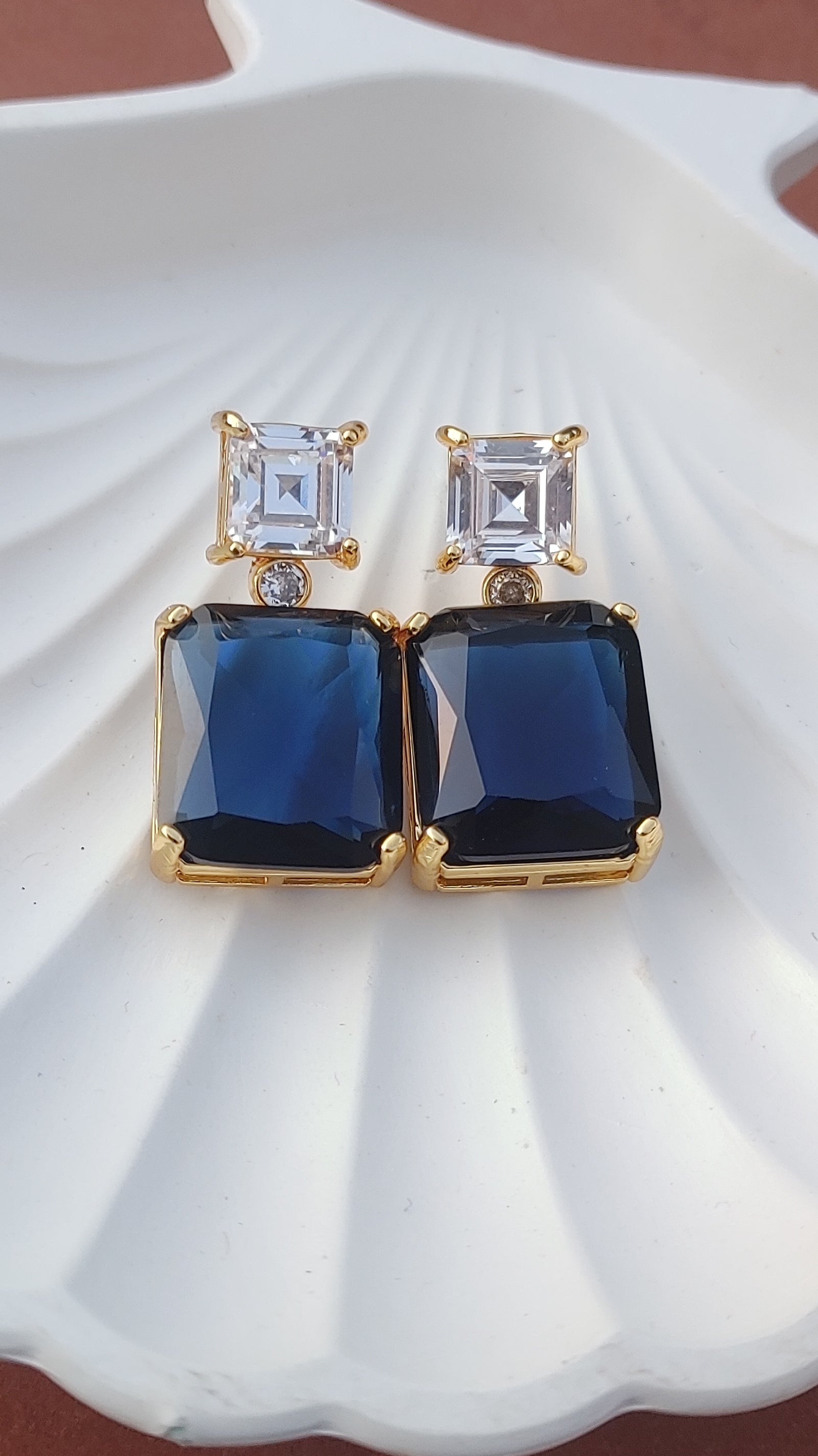 Diamond cut Zircon | judao earring | 22k gold polish | ME-932