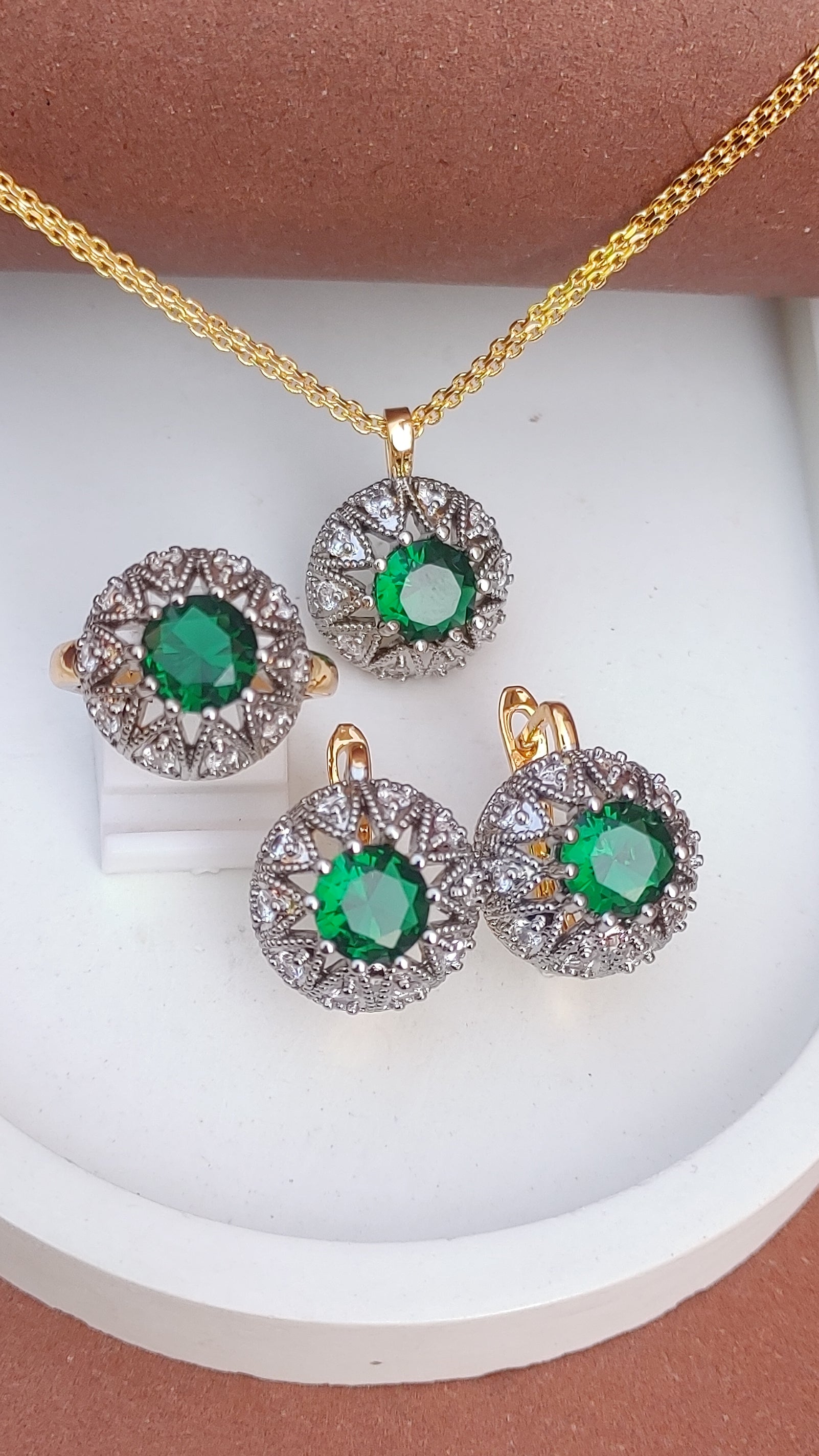 ⚡ |  💎Diamond Cut Zircon Locket Set | 22K Gold Polish (3Yrs. Warranty) | MK-091