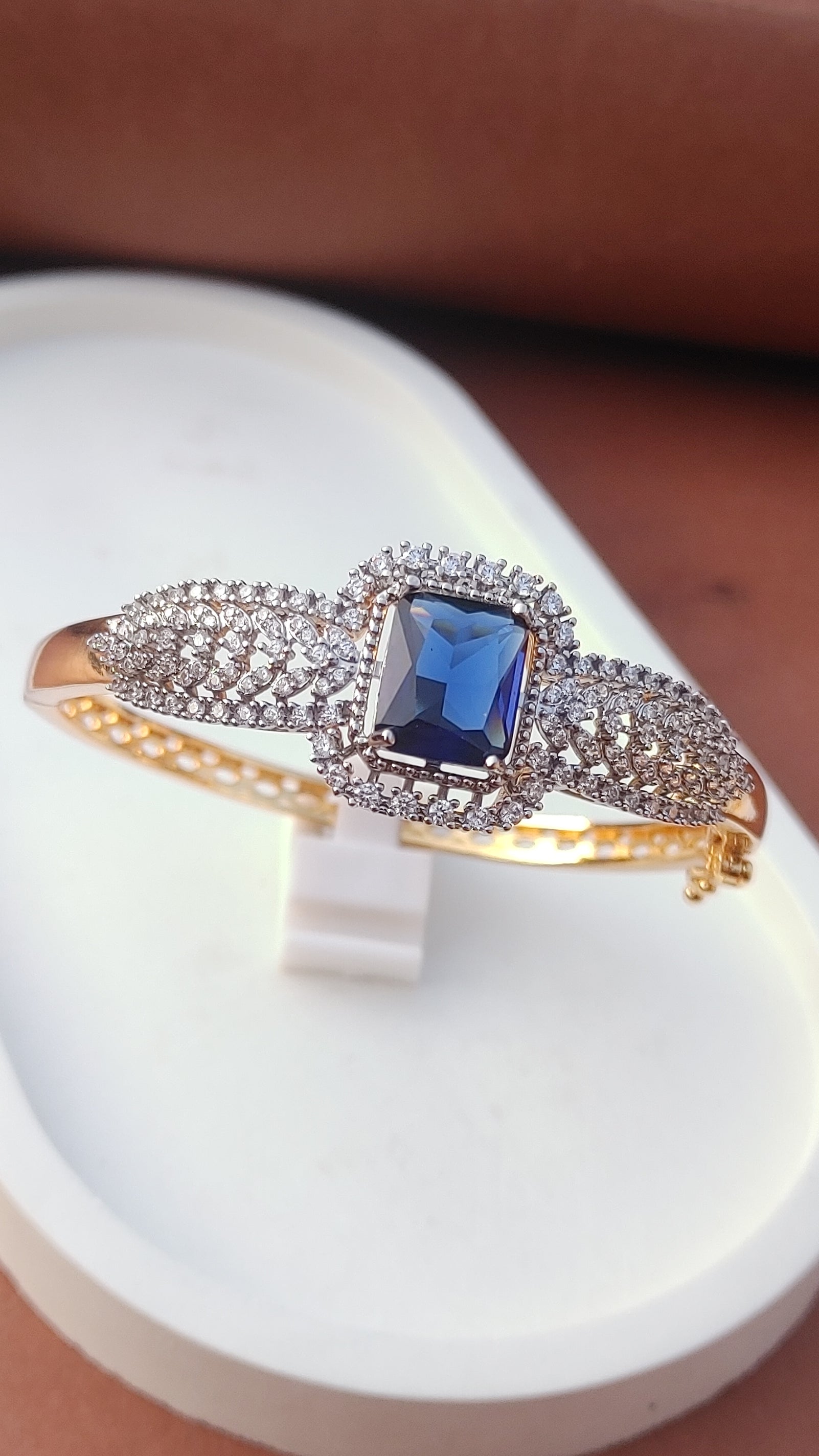 Kara 22K Gold Plated | Openable | Imported | MB-768