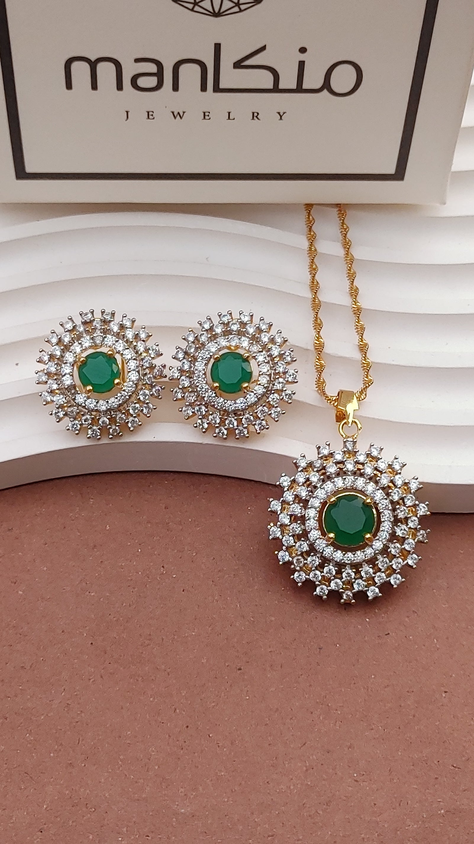 4Colors | Handmade Locket set in Diamond Cut & Zircons | 22K Gold Plated | MK-097