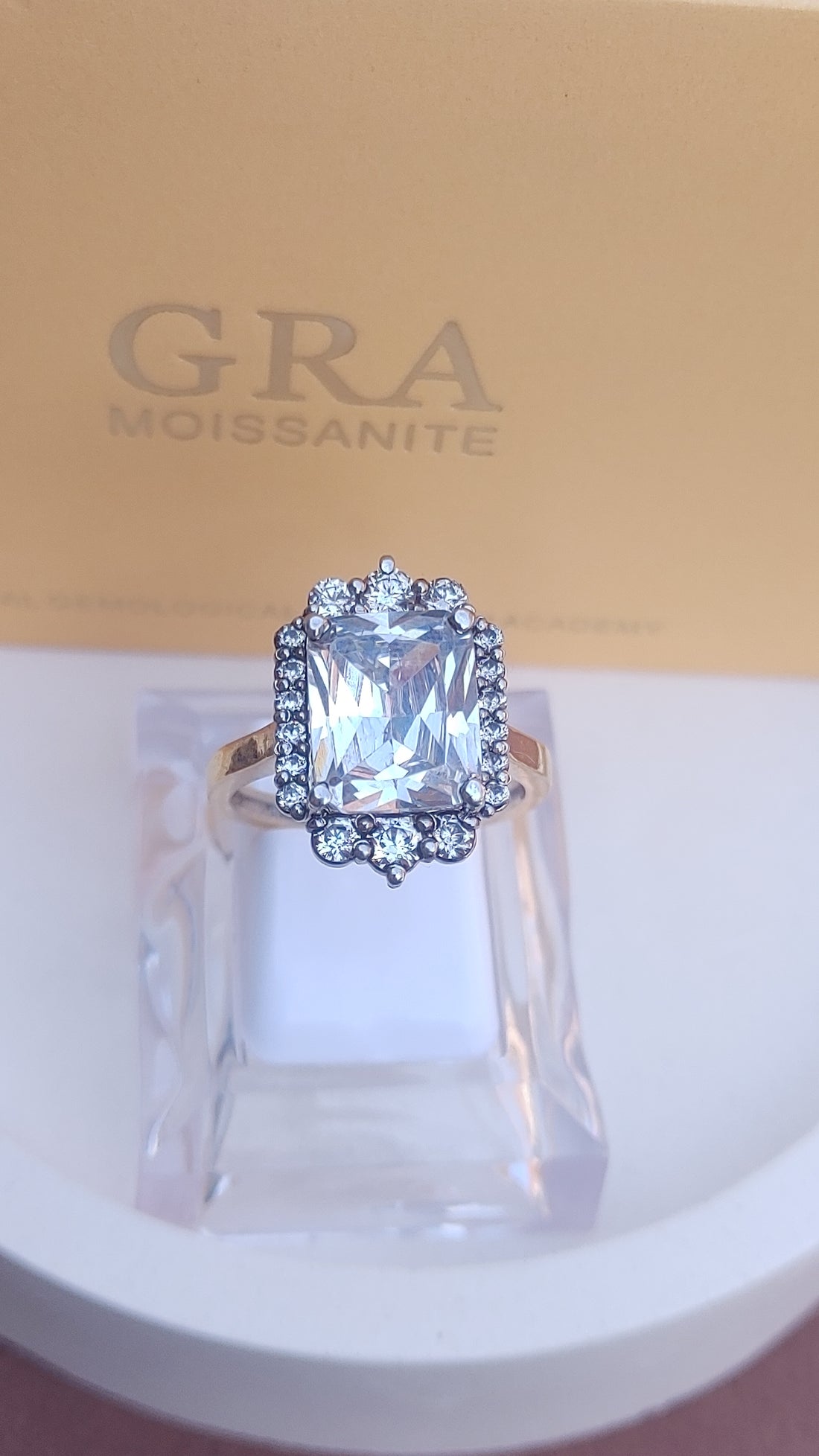 925 SILVER STERLING RING WITH MOISSANITE DIAMOND - s09