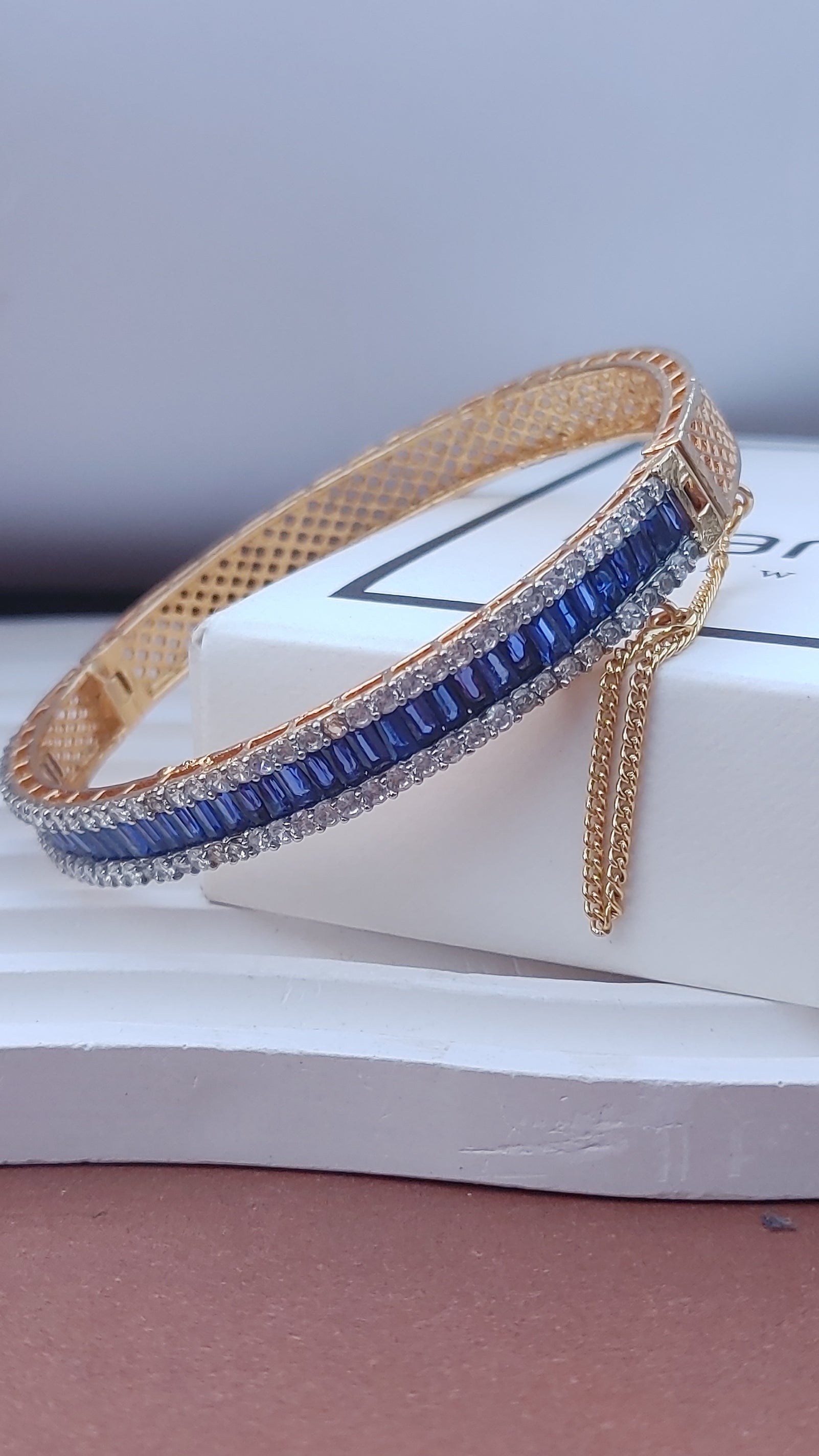 Kara 22K Gold Plated | Openable |4 colors | MB-779