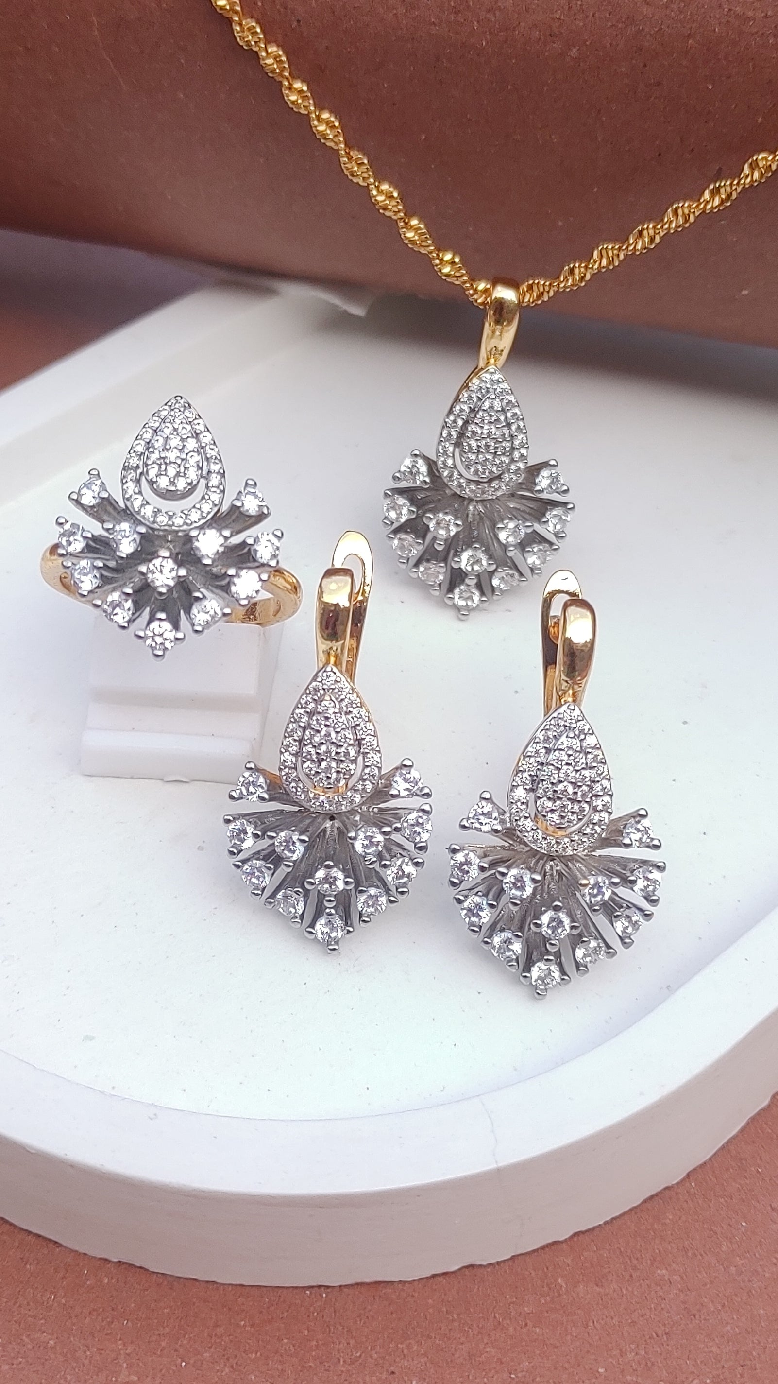 💎Diamond Cut Zircon Locket Set | 22K Gold Plated | MK-801