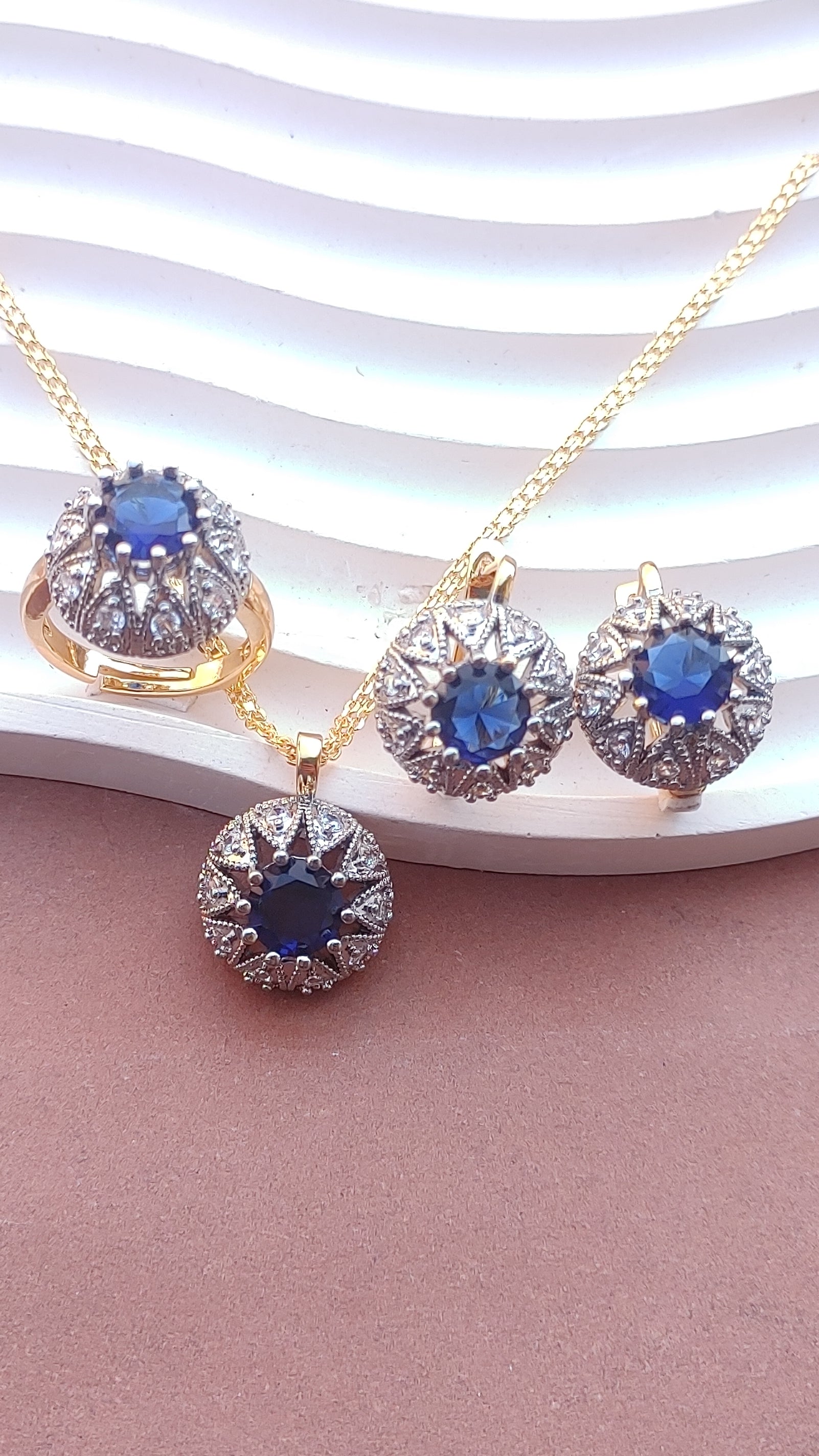 ⚡ |  💎Diamond Cut Zircon Locket Set | 22K Gold Polish (3Yrs. Warranty) | MK-091