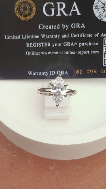 925 SILVER STERLING RING WITH MOISSANITE DIAMOND - s17