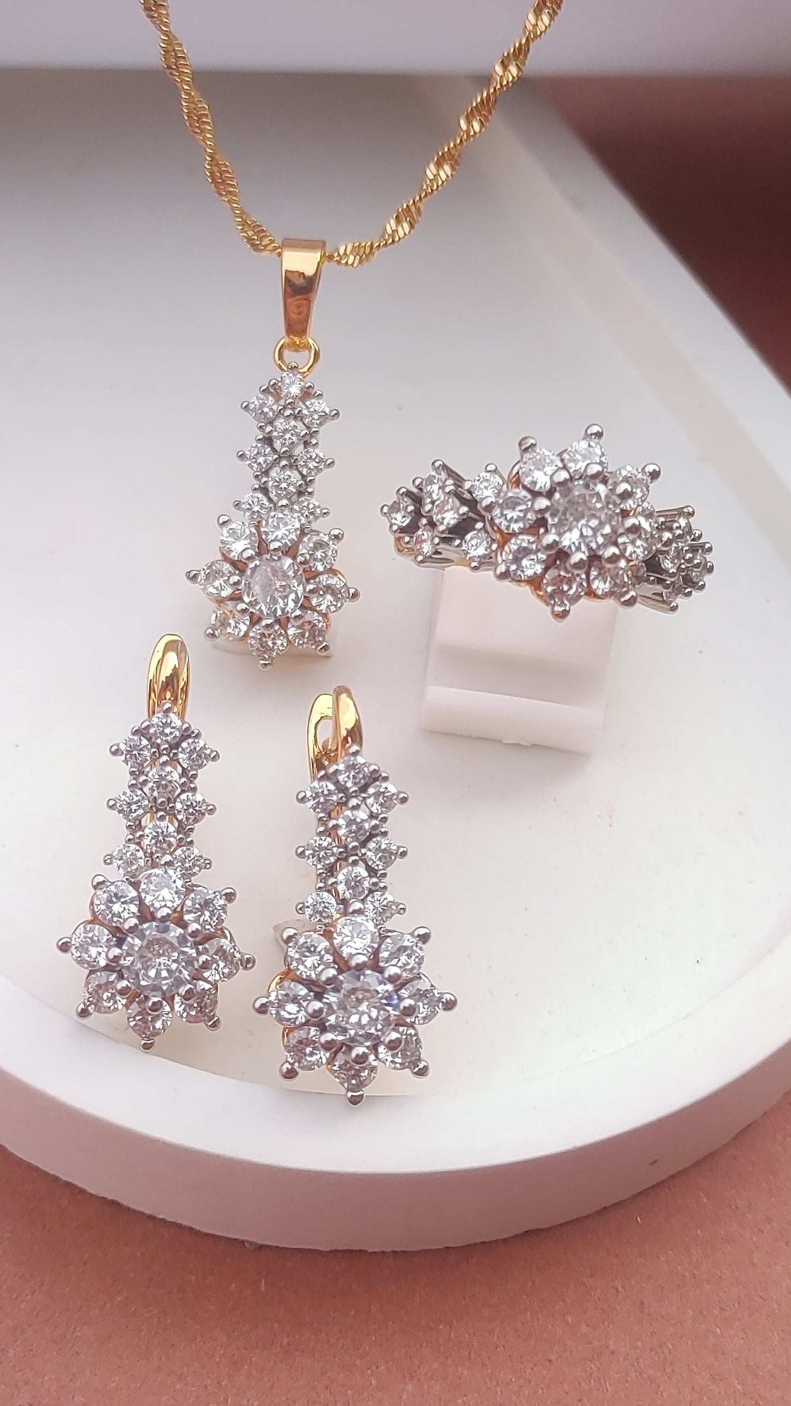 💎Diamond Cut Zircon Locket Set | 22K Gold Polish (3Yrs. Warranty) | MK-402