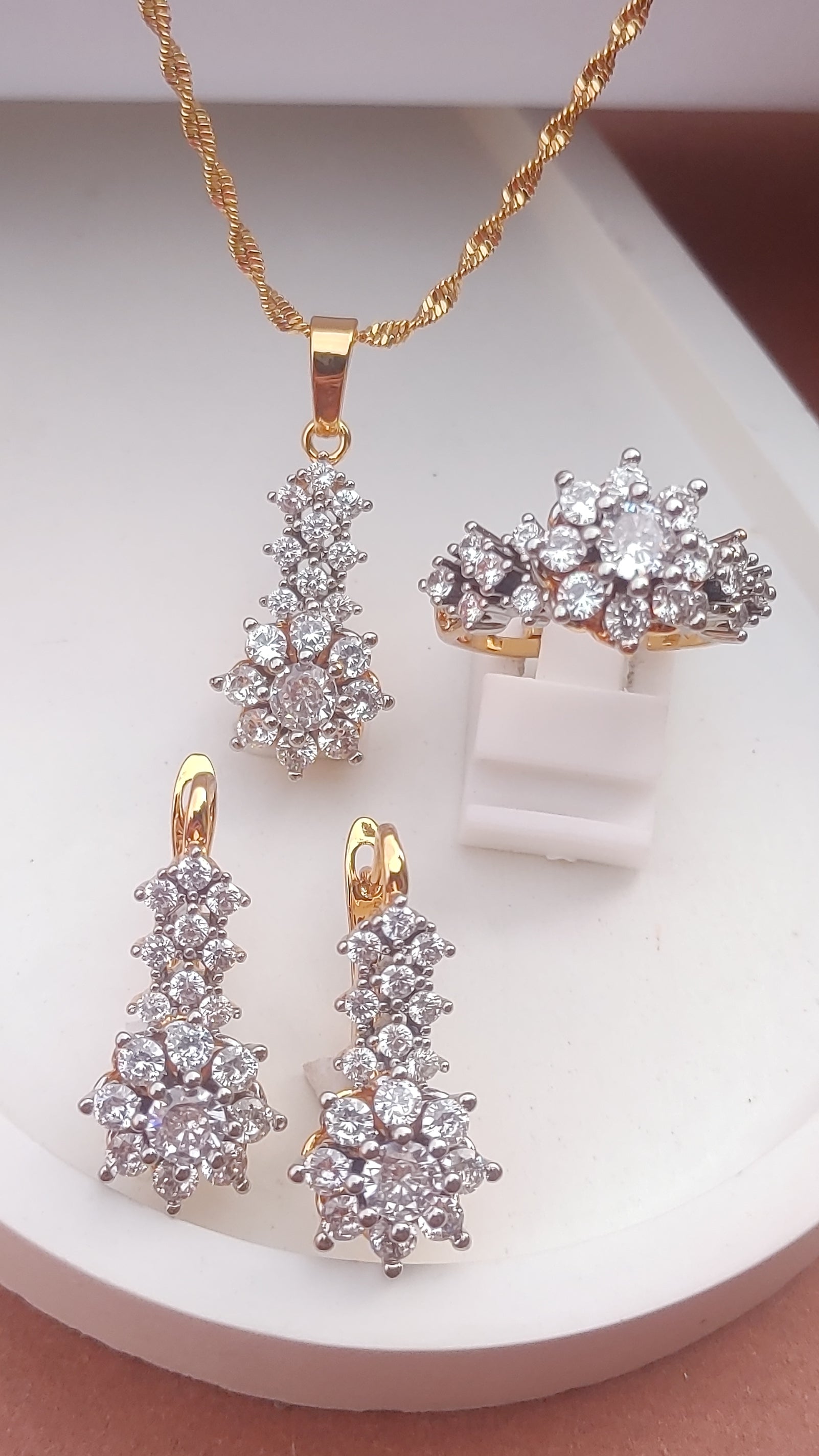 💎Diamond Cut Zircon Locket Set | 22K Gold Polish (3Yrs. Warranty) | MK-402