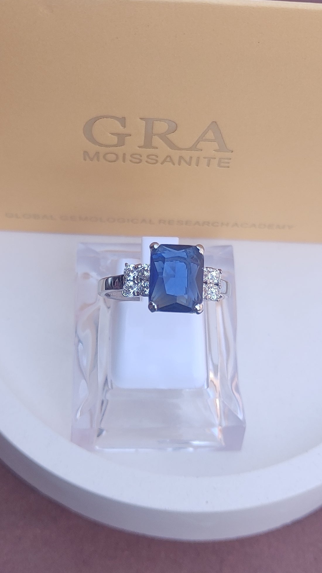 925 SILVER STERLING WITH MOISSANITE DIAMOND - s23