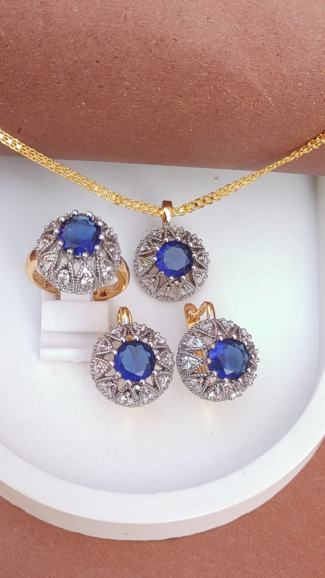 ⚡ |  💎Diamond Cut Zircon Locket Set | 22K Gold Polish (3Yrs. Warranty) | MK-091
