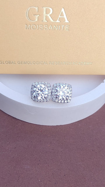 925 SILVER STERLING EARRINGS WITH MOISSANITE DIAMOND - s19