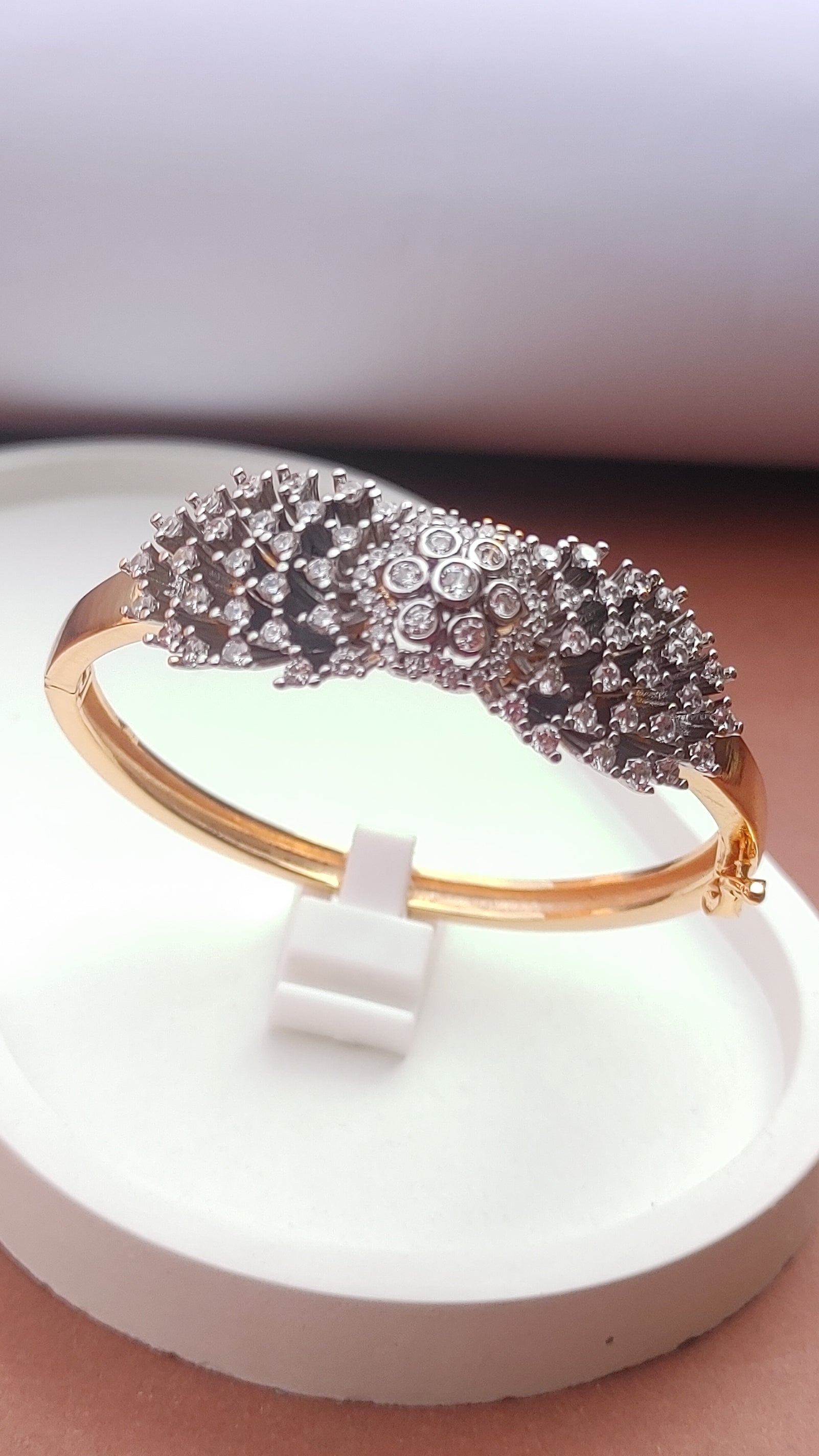Kara -22 k gold plated | Openable | Imported | MB-701