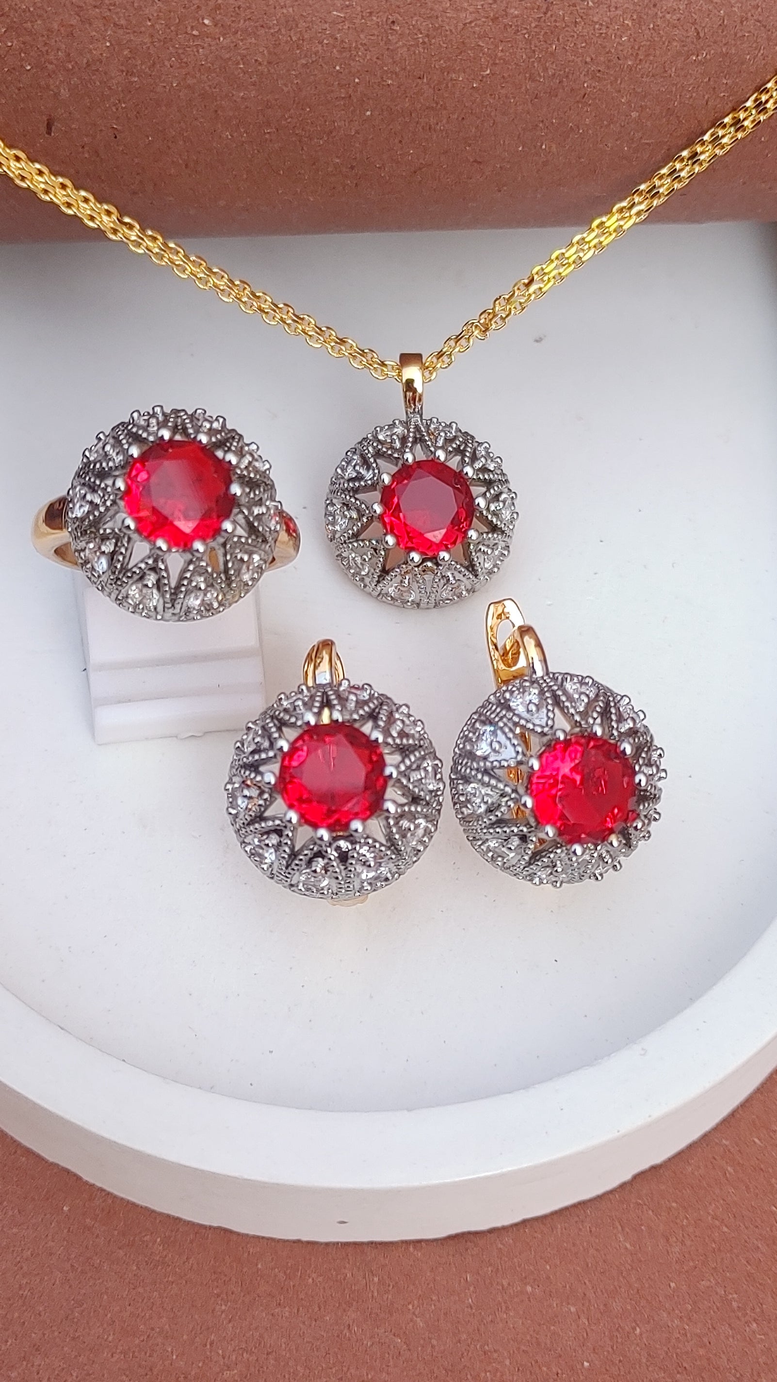 ⚡ |  💎Diamond Cut Zircon Locket Set | 22K Gold Polish (3Yrs. Warranty) | MK-091