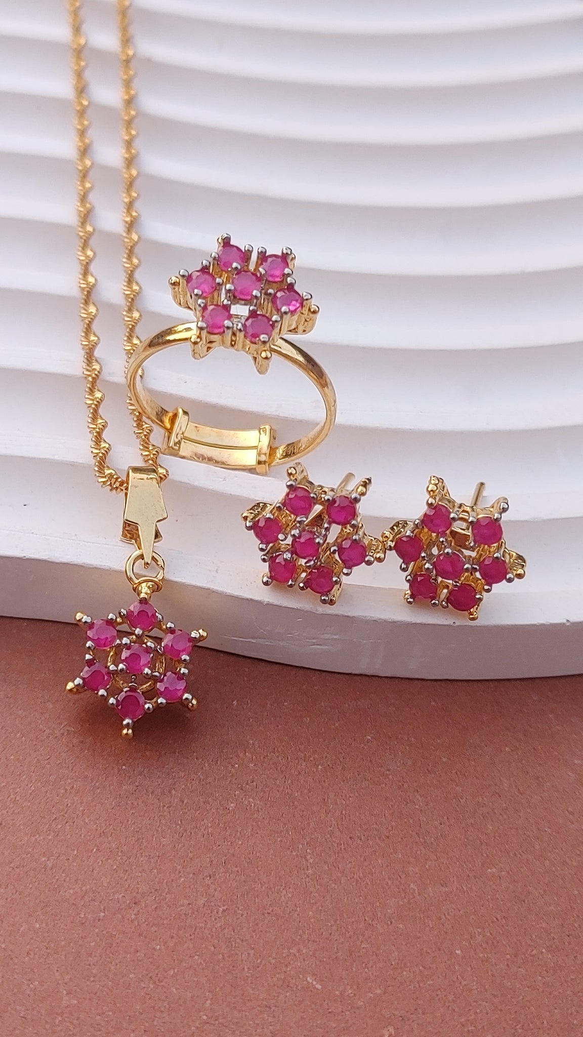 5 colours / Hand Carved Locket set | 22k Gold plated (3 yr. Warranty) | MK-723