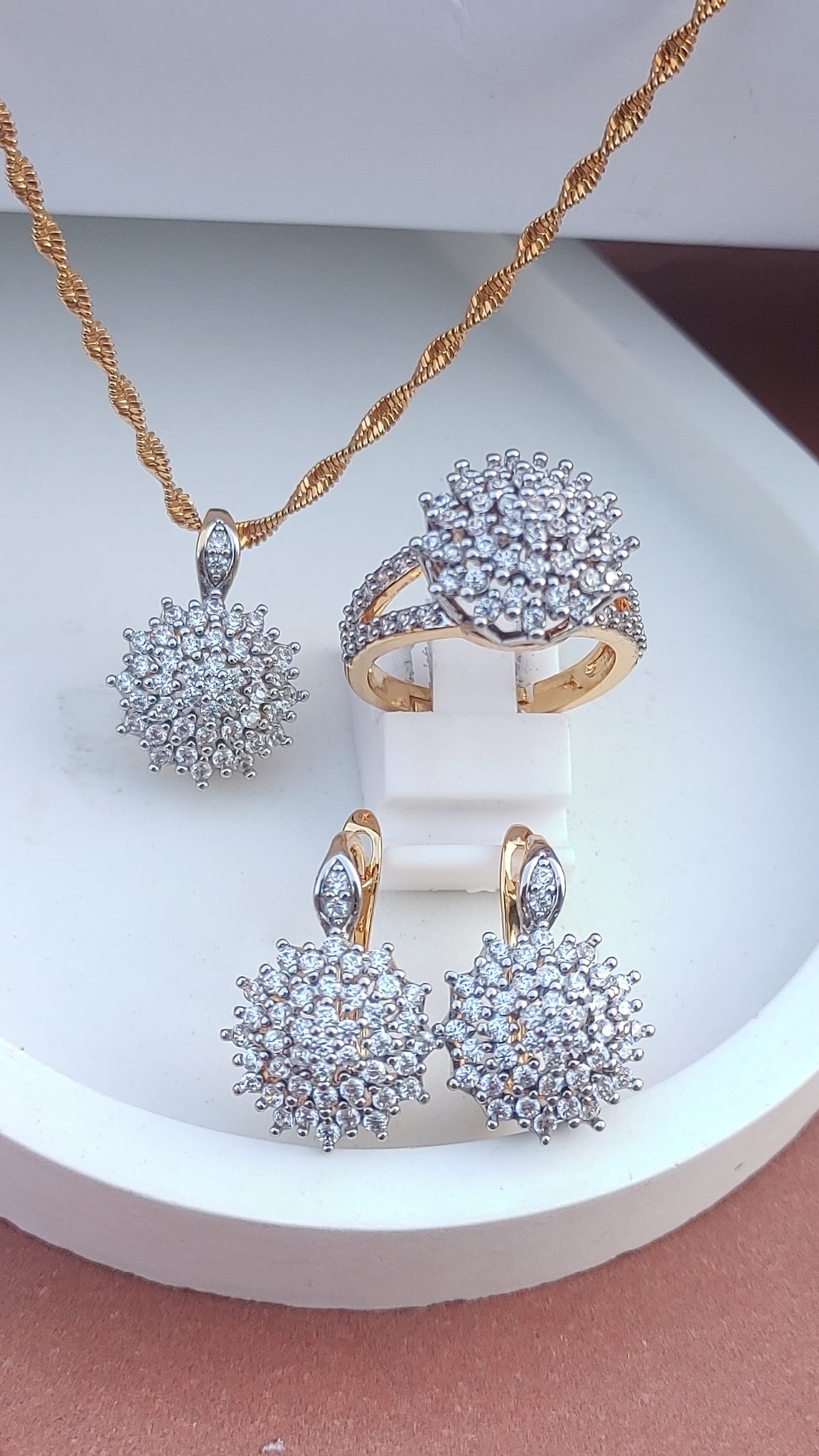 💎Diamond Cut Zircon Locket Set | 22K Gold Polish (3Yrs. Warranty) | MK-305
