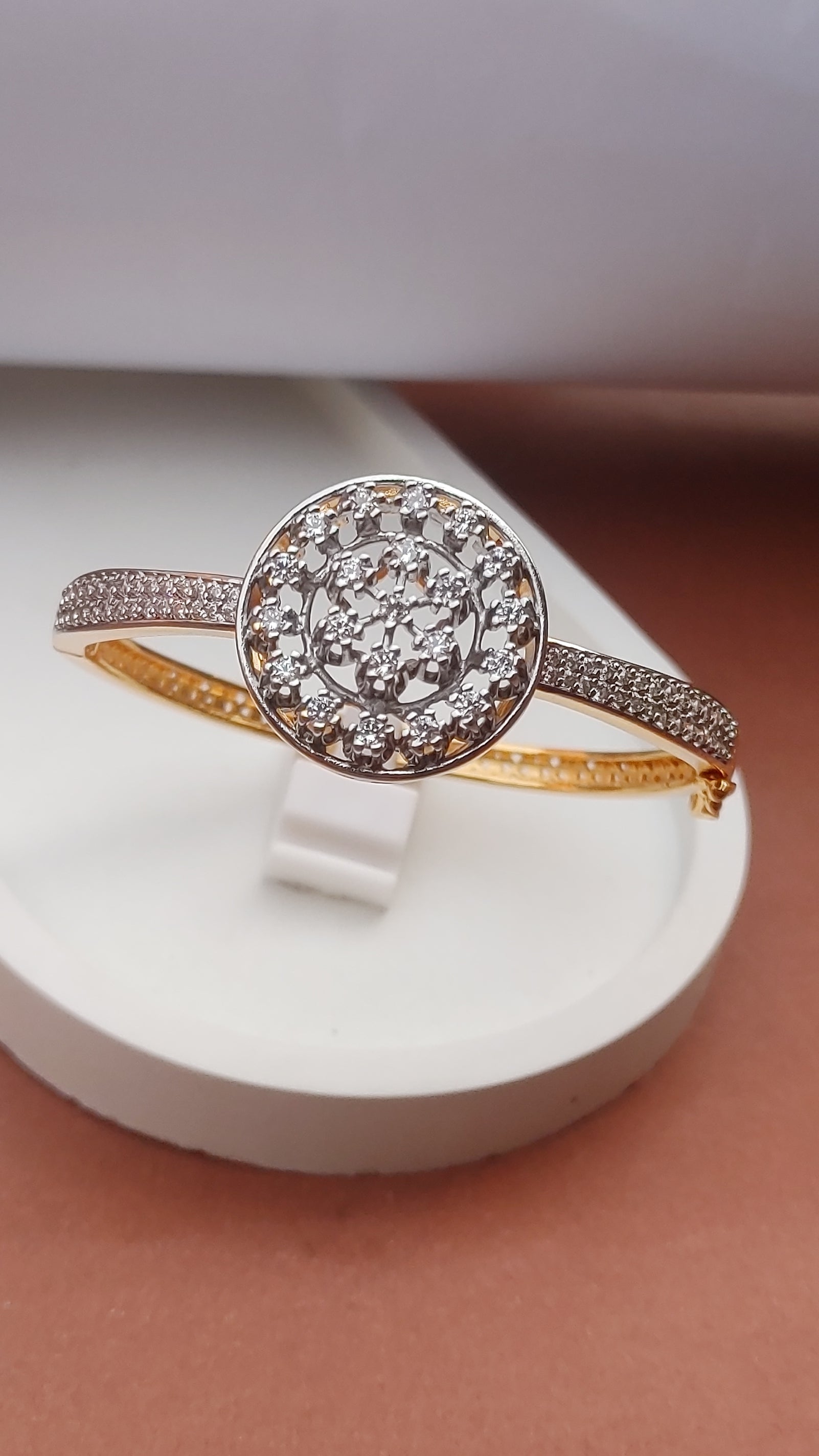 Kara -22 k gold plated | Openable | Imported |MB-911