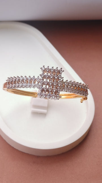 Kara -22 k gold plated | Openable | Imported |MB-901